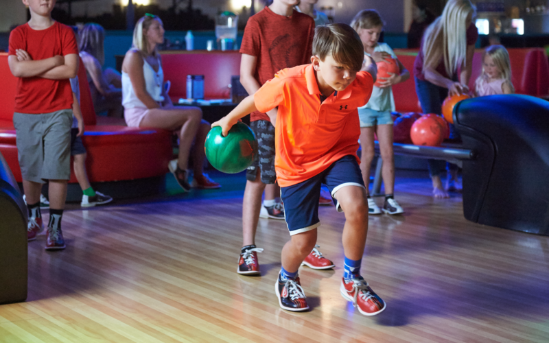 Chucks Bowling Kid Group